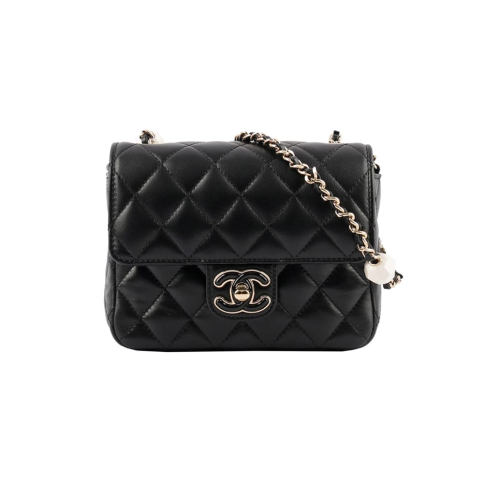 Chanel Mini Flap Bag in Black Lambskin AS3782